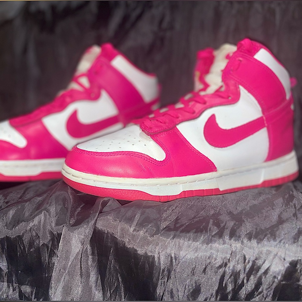 Nike Dunk pink prime high tops size 8